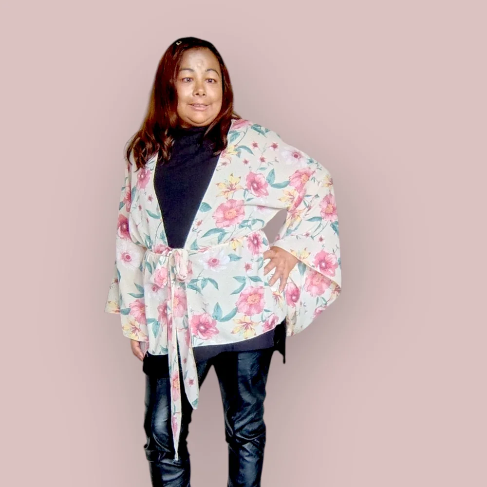 REVAMPED Women's Medium Floral Open-Front Kimono Cardigan - Picture 14 of 16